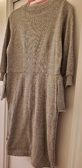 Sweater dress by Peter Jensen - Picture 1 of 6